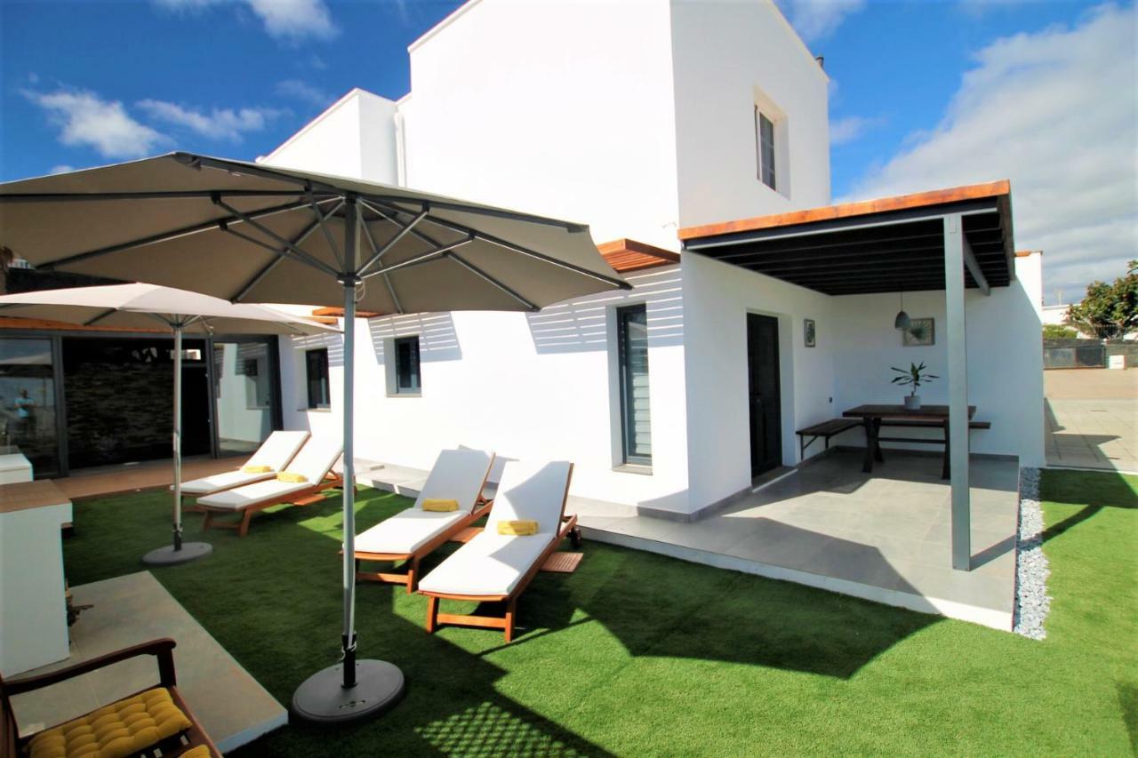 ティアス Holiday House And Spa Lanzaroteヴィラ エクステリア 写真